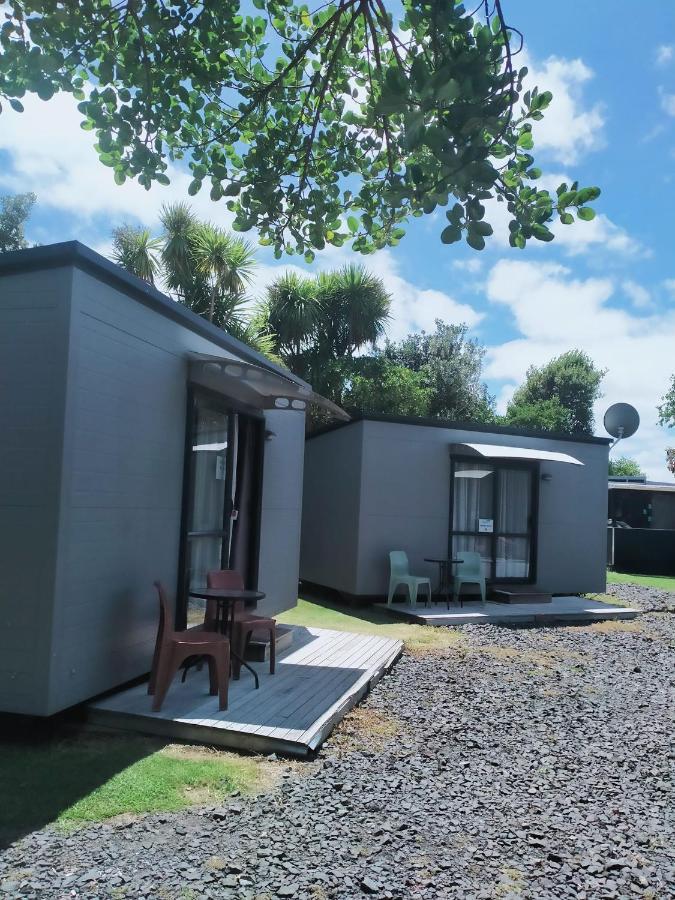 Port Waikato Holiday Park Dış mekan fotoğraf