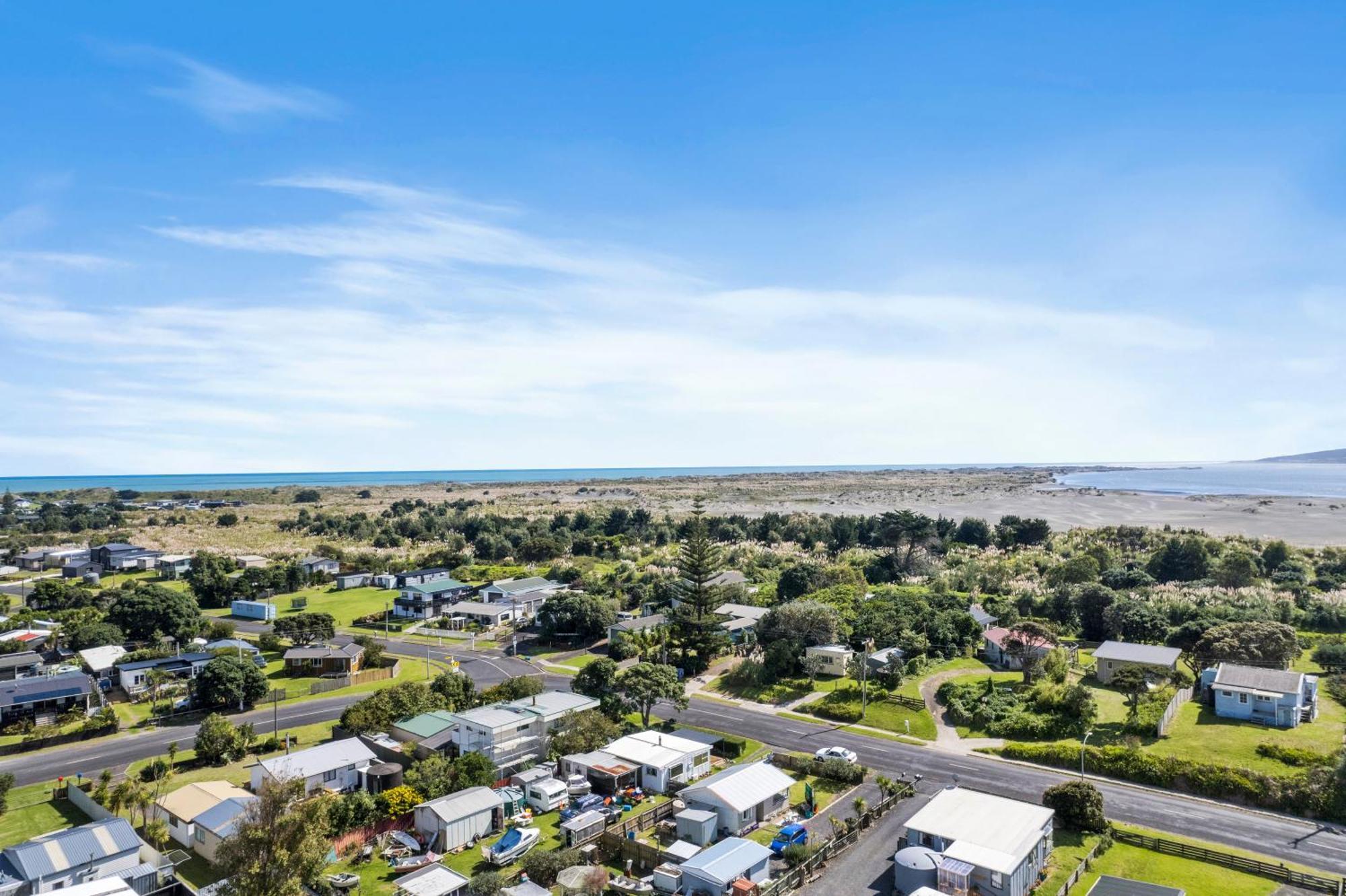 Port Waikato Holiday Park Dış mekan fotoğraf