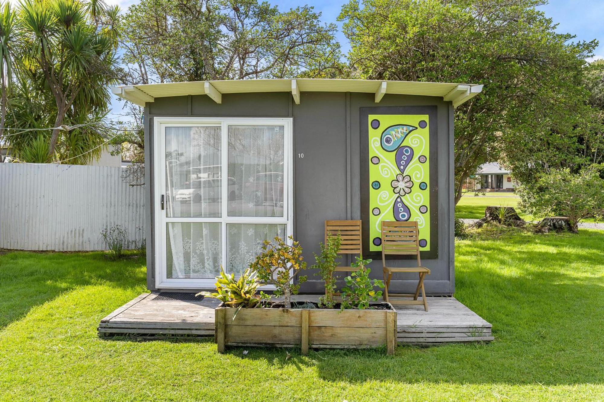 Port Waikato Holiday Park Dış mekan fotoğraf